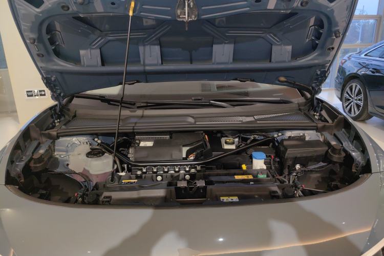 Used Volkswagen ID.7 VIZZION 2024 PRO Model Engine Bay