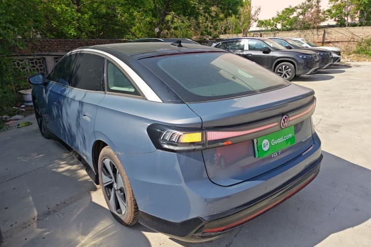 Used Volkswagen ID.7 VIZZION 2024 AIR model Exterior 2