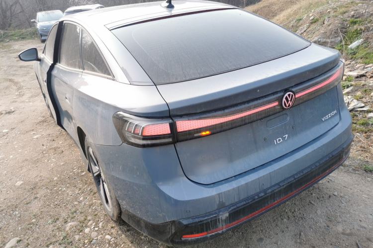 Used Volkswagen ID.7 VIZZION 2024 AIR model Exterior 2