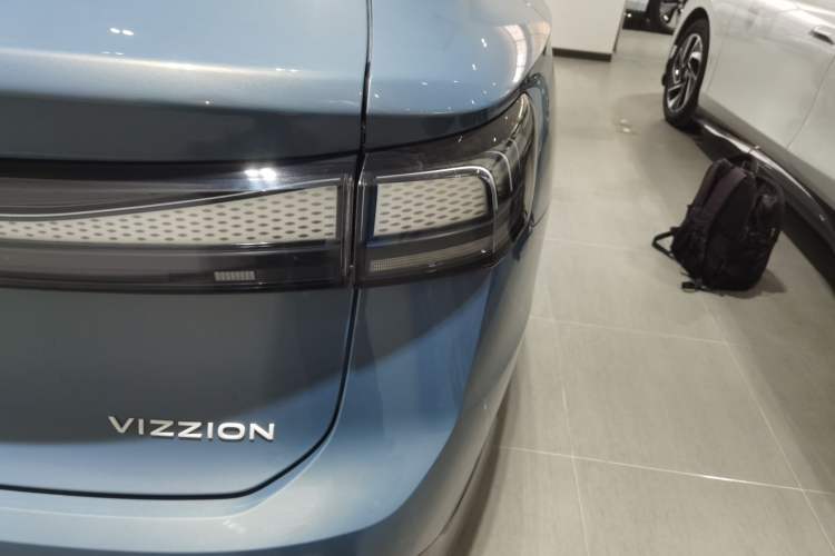 Used Volkswagen ID.7 VIZZION 2024 PRO Model Exterior 3