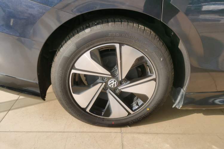 Used Volkswagen ID.7 VIZZION 2024 AIR model Exterior 4