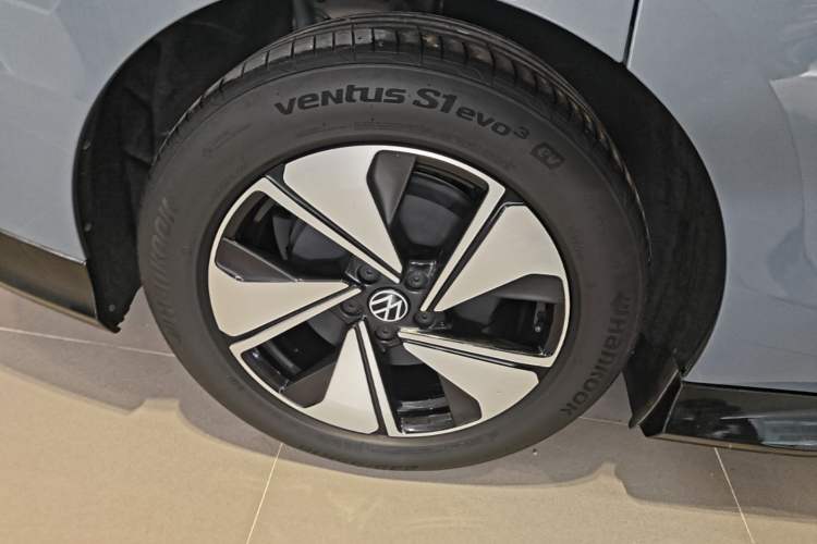 Used Volkswagen ID.7 VIZZION 2024 AIR model Exterior 5