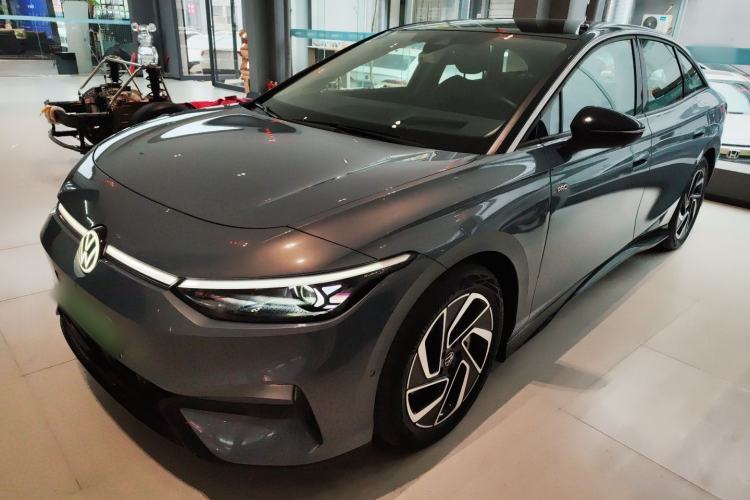 Used Volkswagen ID.7 VIZZION 2024 PRO Model Front Left 45 Deg