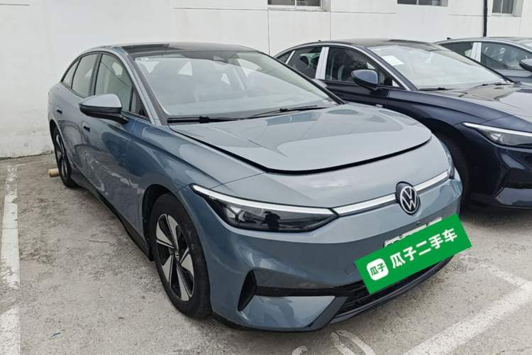 Used Volkswagen ID.7 VIZZION 2024 AIR model Front Right 45 Deg