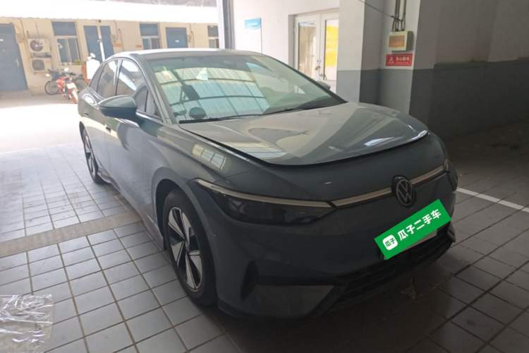 Used Volkswagen ID.7 VIZZION 2024 AIR model Front Right 45 Deg