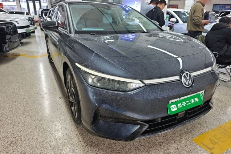 Used Volkswagen ID.7 VIZZION 2024 First Edition Front Right 45 Deg