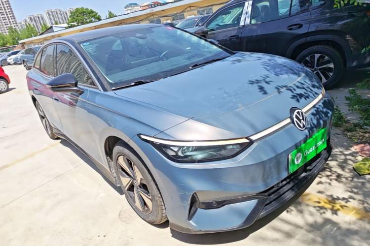 Used Volkswagen ID.7 VIZZION 2024 AIR model Front Right 45 Deg
