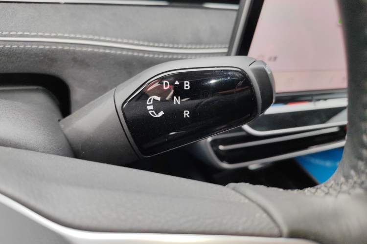 Used Volkswagen ID.7 VIZZION 2024 First Edition Gear Lever