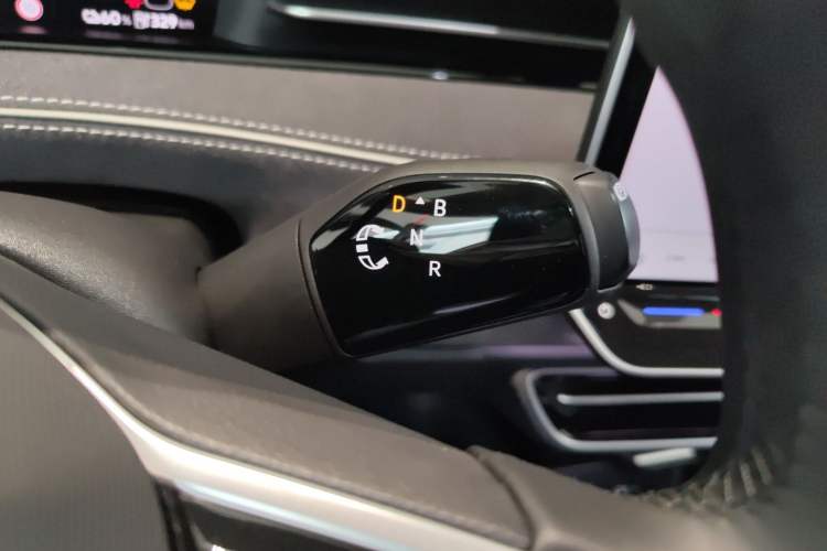 Used Volkswagen ID.7 VIZZION 2024 PRO Model Gear Lever