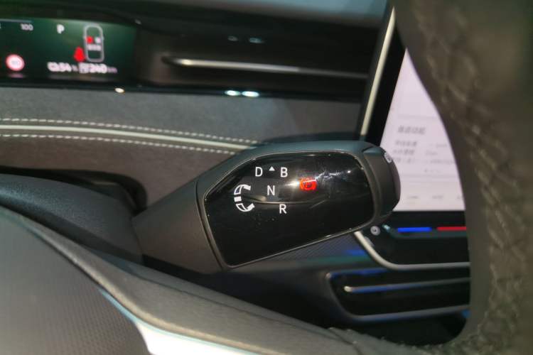 Used Volkswagen ID.7 VIZZION 2024 PRO Model Gear Lever