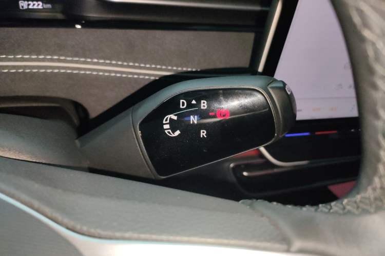 Used Volkswagen ID.7 VIZZION 2024 PRO Model Gear Lever