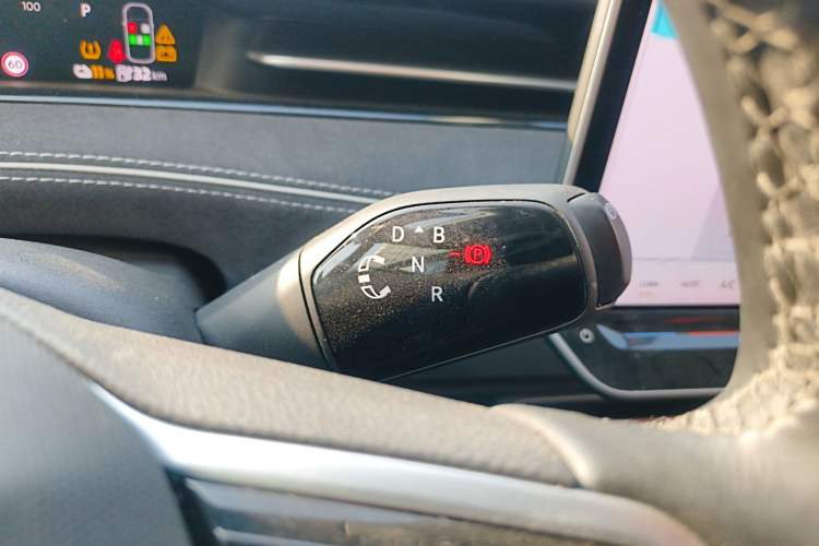 Used Volkswagen ID.7 VIZZION 2024 First Edition Gear Lever
