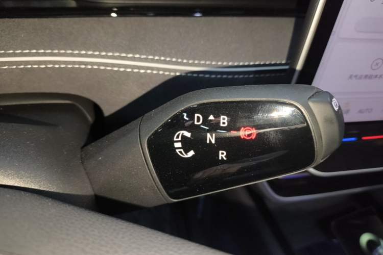 Used Volkswagen ID.7 VIZZION 2024 PRO Model Gear Lever