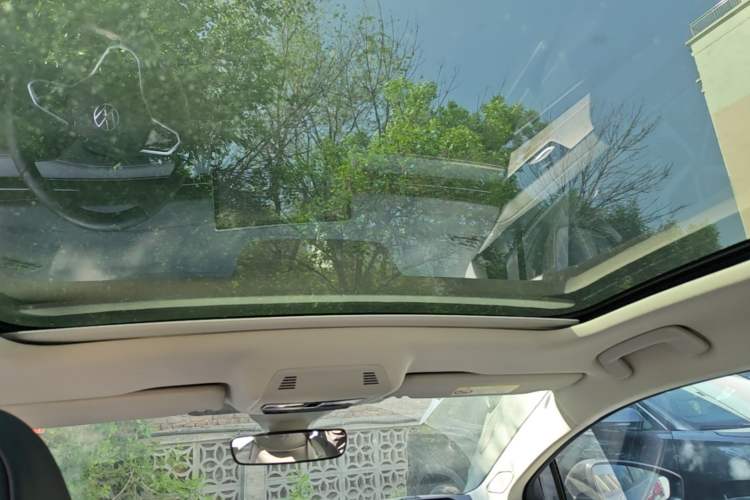 Used Volkswagen ID.7 VIZZION 2024 AIR model Headliner