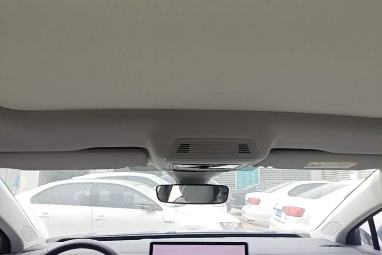 Used Volkswagen ID.7 VIZZION 2024 AIR model Headliner