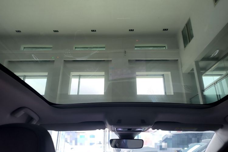 Used Volkswagen ID.7 VIZZION 2024 AIR model Headliner