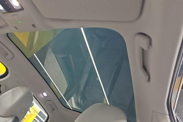 Used Volkswagen ID.7 VIZZION 2024 First Edition Headliner