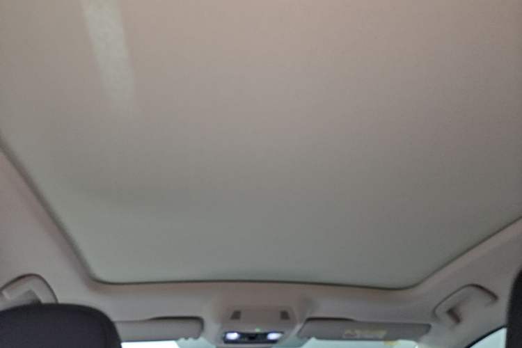 Used Volkswagen ID.7 VIZZION 2024 PRO Model Headliner