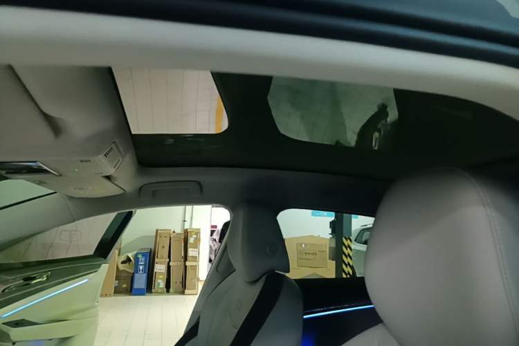 Used Volkswagen ID.7 VIZZION 2024 First Edition Headliner