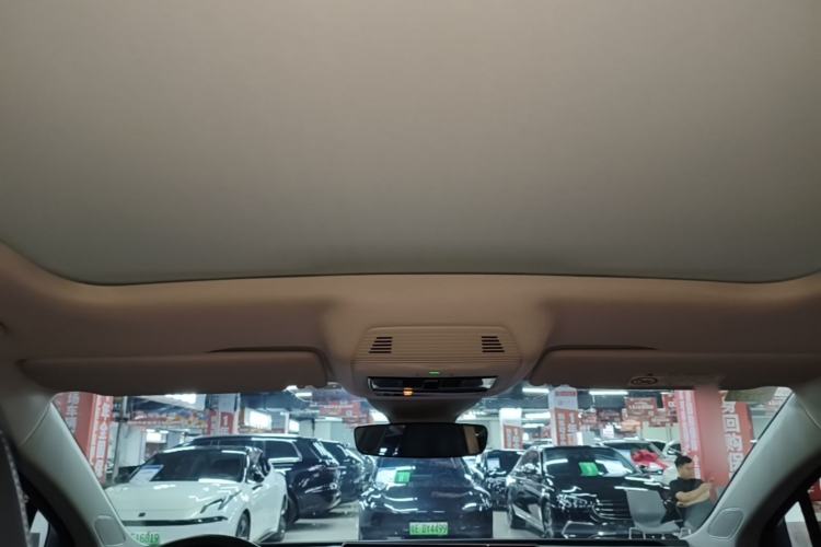 Used Volkswagen ID.7 VIZZION 2024 PRO Model Headliner