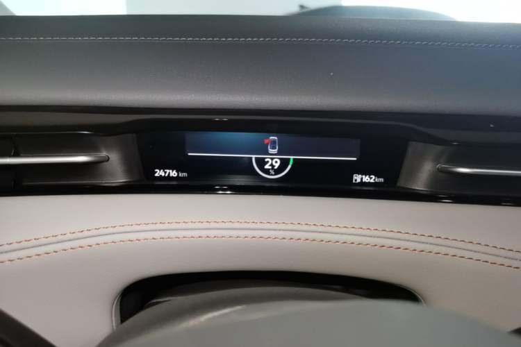Used Volkswagen ID.7 VIZZION 2024 AIR model Instrument Cluster