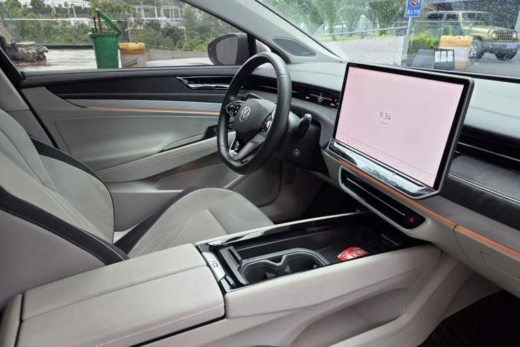 Used Volkswagen ID.7 VIZZION 2024 First Edition Interior 5