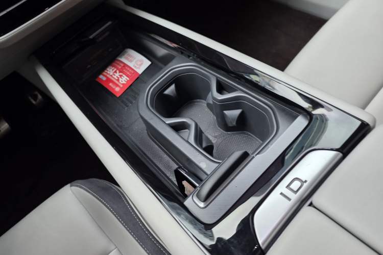 Used Volkswagen ID.7 VIZZION 2024 First Edition Interior 9
