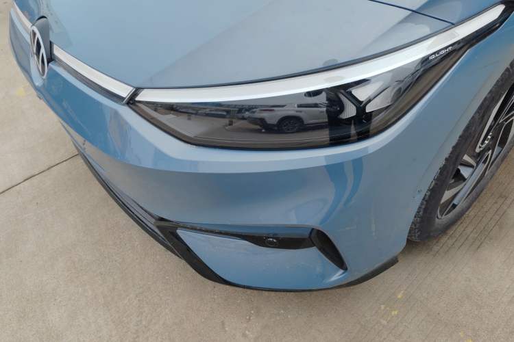 Used Volkswagen ID.7 VIZZION 2024 First Edition Left Front Headlight