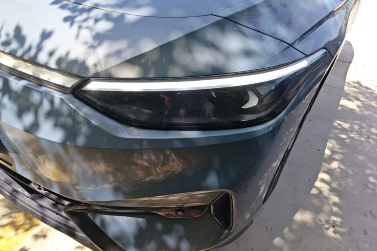 Used Volkswagen ID.7 VIZZION 2024 AIR model Left Front Headlight
