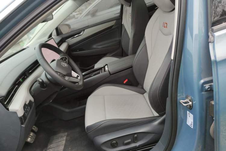 Used Volkswagen ID.7 VIZZION 2024 AIR model Left Front Seat