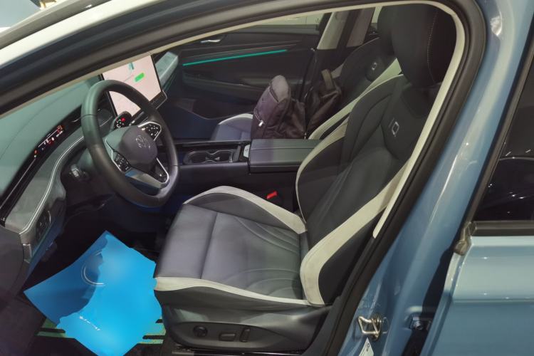 Used Volkswagen ID.7 VIZZION 2024 PRO Model Left Front Seat