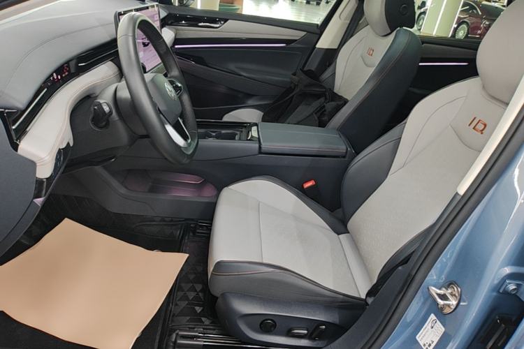 Used Volkswagen ID.7 VIZZION 2024 AIR model Left Front Seat