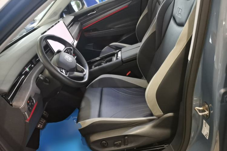Used Volkswagen ID.7 VIZZION 2024 First Edition Left Front Seat