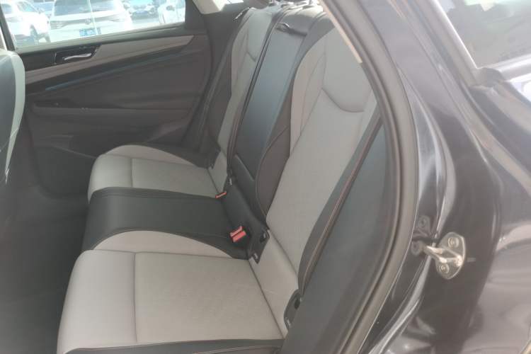 Used Volkswagen ID.7 VIZZION 2024 AIR model Left Rear Seat
