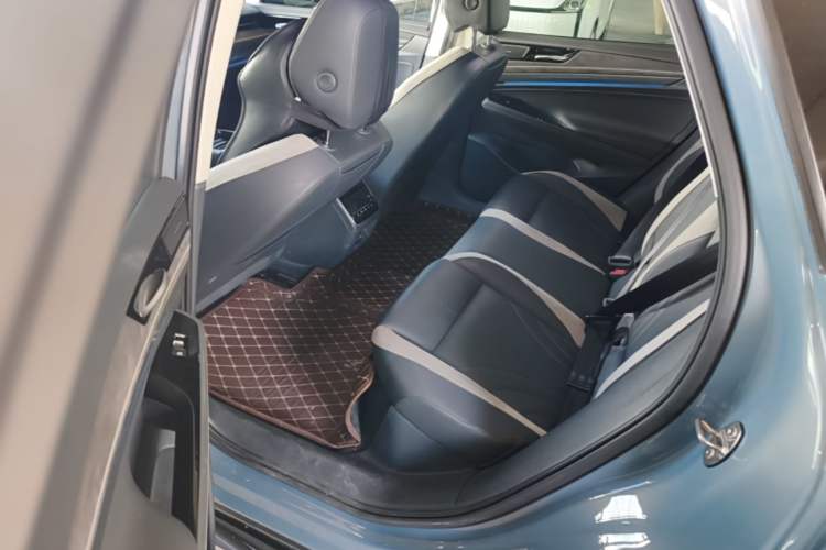Used Volkswagen ID.7 VIZZION 2024 PRO Model Left Rear Seat