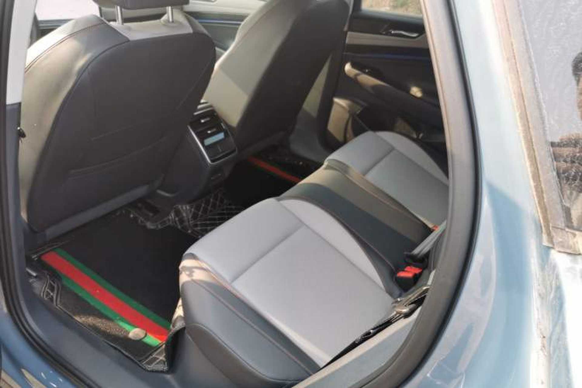 Used Volkswagen ID.7 VIZZION 2024 AIR model Left Rear Seat
