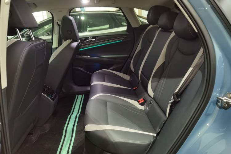 Used Volkswagen ID.7 VIZZION 2024 PRO Model Left Rear Seat