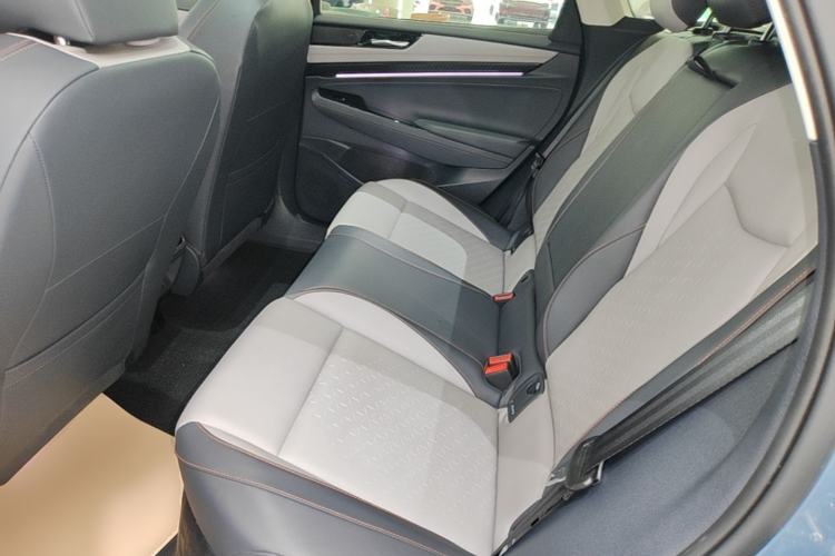 Used Volkswagen ID.7 VIZZION 2024 AIR model Left Rear Seat