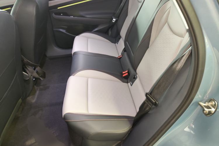 Used Volkswagen ID.7 VIZZION 2024 AIR model Left Rear Seat