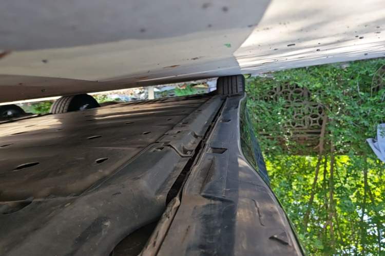 Used Volkswagen ID.7 VIZZION 2024 AIR model Left Side Sill