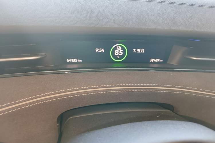 Used Volkswagen ID.7 VIZZION 2024 PRO Model Odometer Close Up