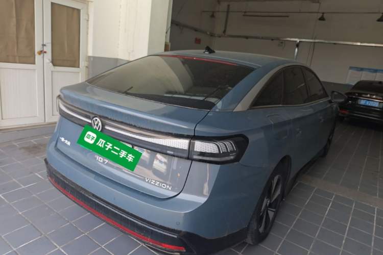 Used Volkswagen ID.7 VIZZION 2024 AIR model Rear Right 45 Deg