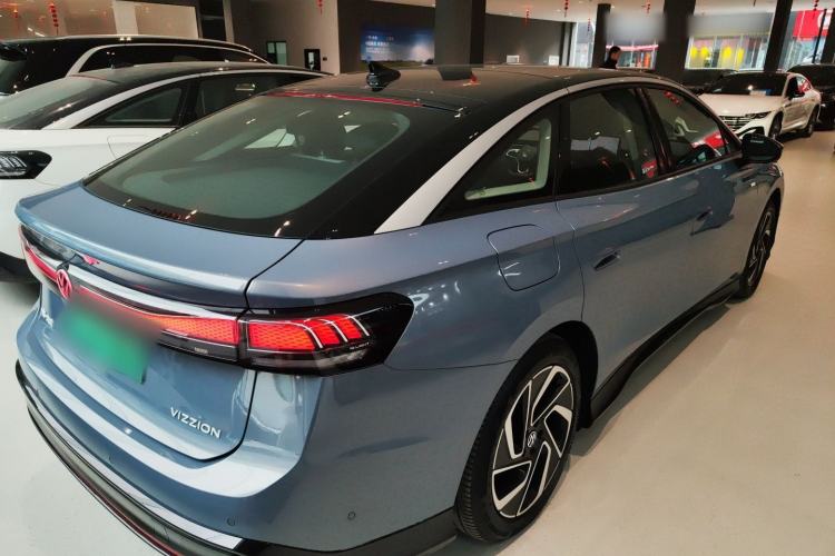 Used Volkswagen ID.7 VIZZION 2024 PRO Model Rear Right 45 Deg