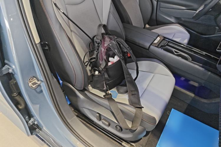 Used Volkswagen ID.7 VIZZION 2024 AIR model Right Front Seat
