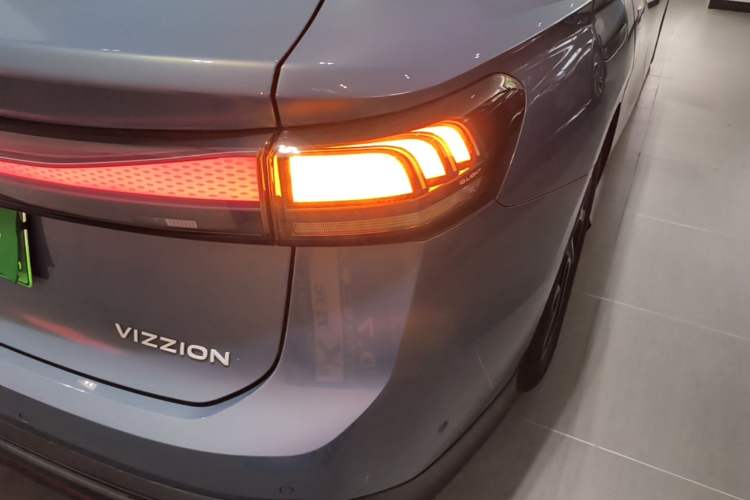 Used Volkswagen ID.7 VIZZION 2024 PRO Model Right Rear Taillight