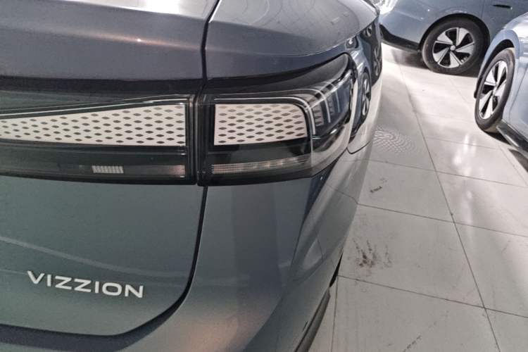 Used Volkswagen ID.7 VIZZION 2024 PRO Model Right Rear Taillight