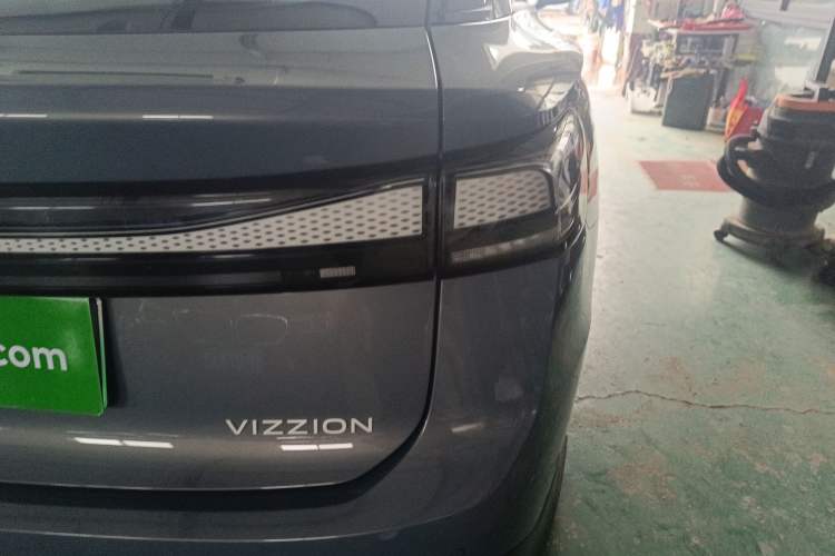 Used Volkswagen ID.7 VIZZION 2024 First Edition Right Rear Taillight
