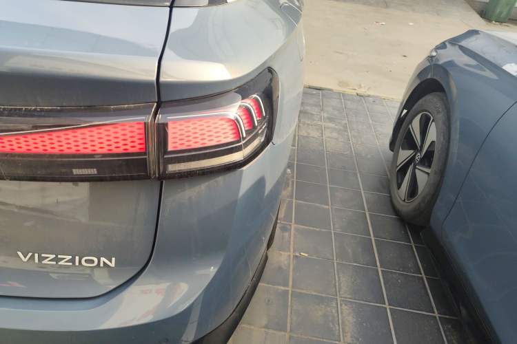 Used Volkswagen ID.7 VIZZION 2024 AIR model Right Rear Taillight