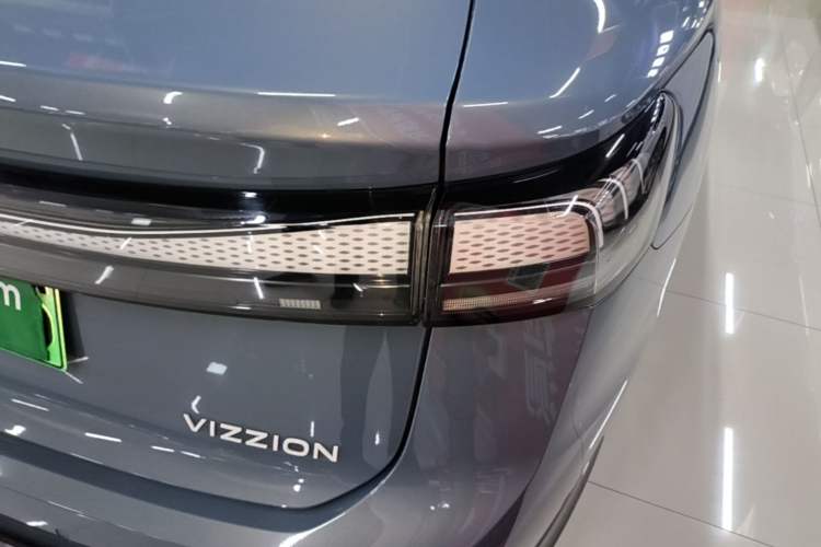 Used Volkswagen ID.7 VIZZION 2024 PRO Model Right Rear Taillight