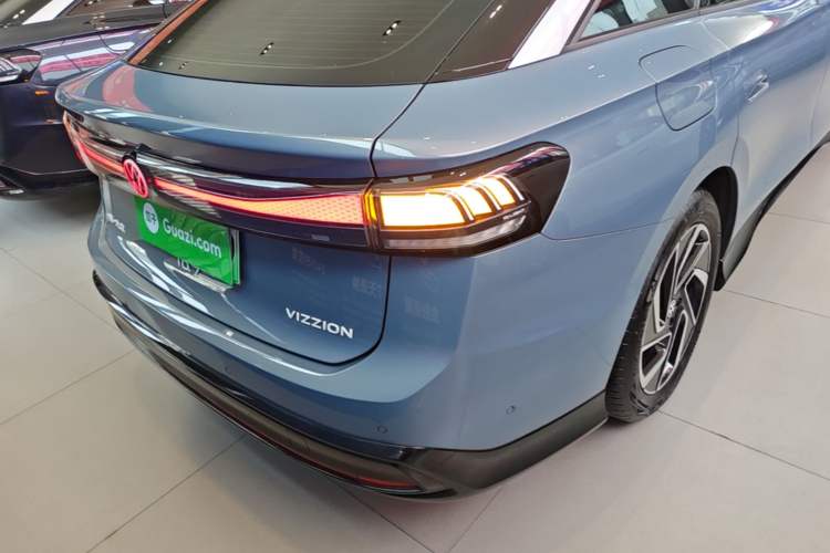 Used Volkswagen ID.7 VIZZION 2024 PRO Model Right Rear Taillight